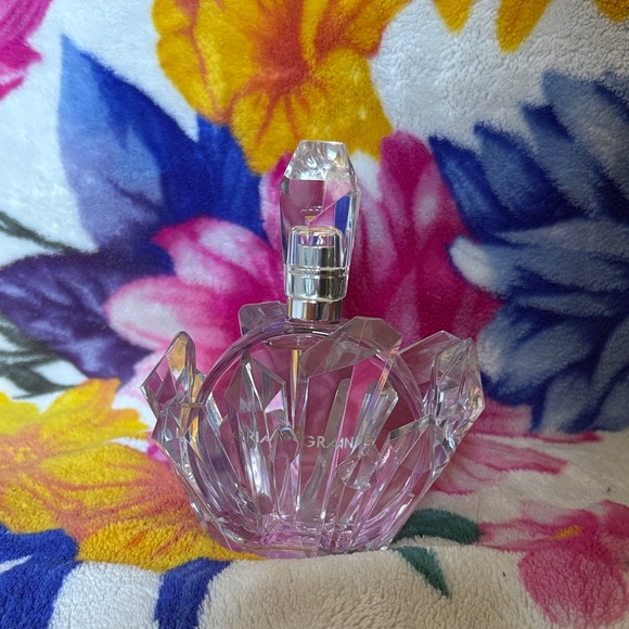 Ariana Grande Other - Ariana Grande Crystal Perfume Bottle - REM Perfume